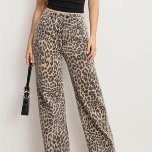Good American Good Standard Ease Leopard Print Wide-Leg Pants